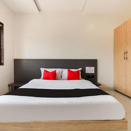 Capital O 71866 Hotel Ansh Аурангабад Екстер'єр фото