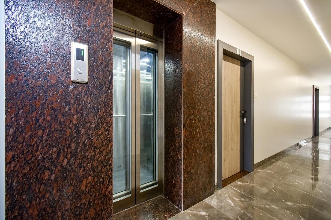 Capital O 71866 Hotel Ansh Аурангабад Екстер'єр фото